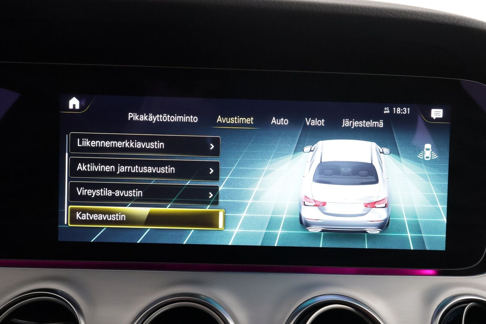 Mercedes-Benz E 2022 220 d Edition 4MATIC A * Widescreen / Webasto / Koukku / LED / 360 Kamera / Sportpenkit / Navi / Keyless * - Suomi-auto / Kahdet renkaat - HULLUT JOULUT KORKOTARJOUS 2,49% 