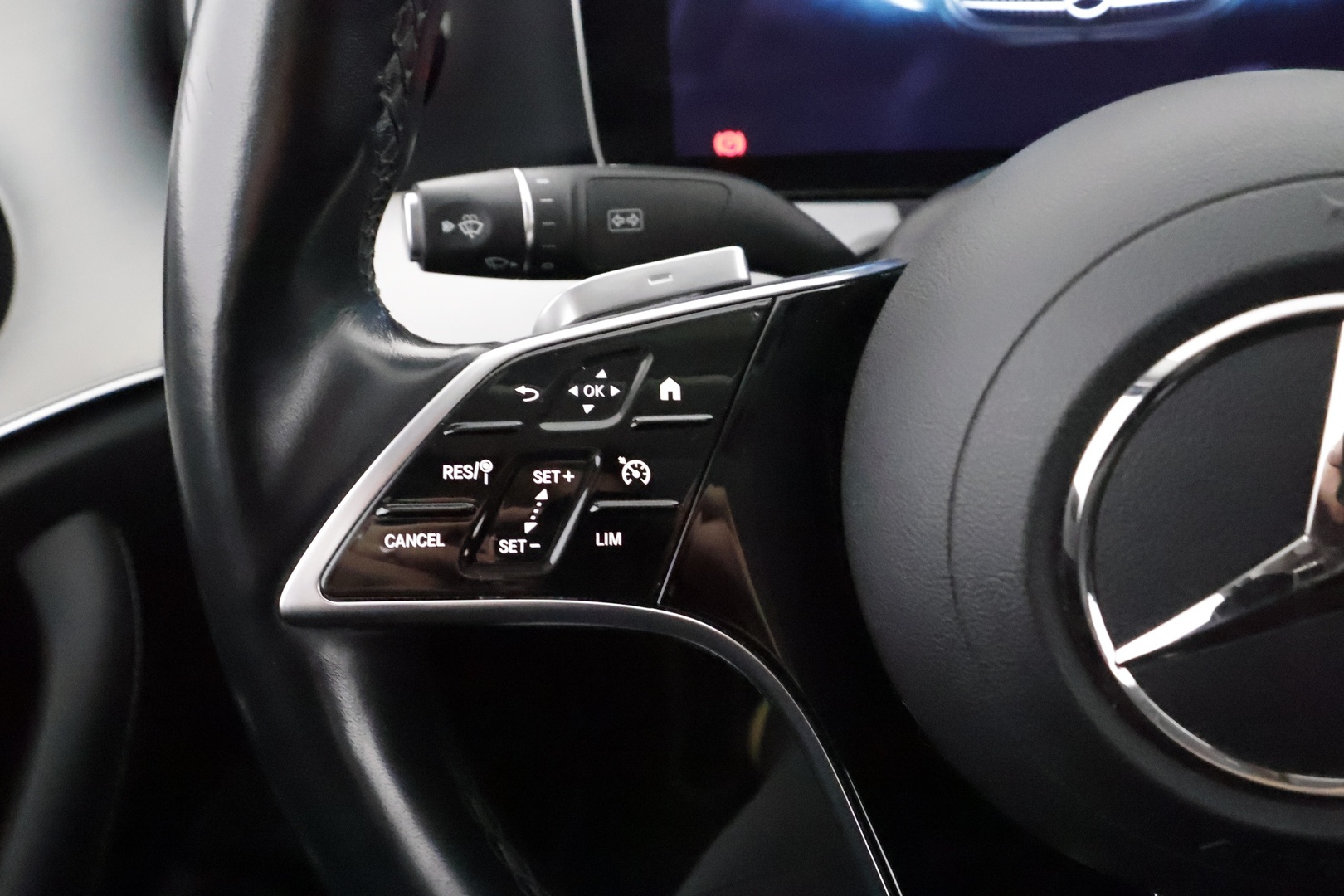 Mercedes-Benz E 2022 220 d Edition 4MATIC A * Widescreen / Webasto / Koukku / LED / 360 Kamera / Sportpenkit / Navi / Keyless * - Suomi-auto / Kahdet renkaat - HULLUT JOULUT KORKOTARJOUS 2,49% 