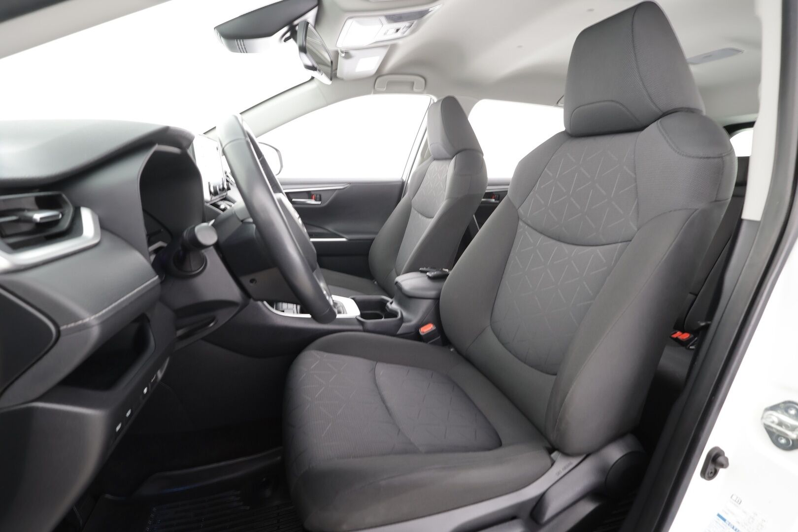 Toyota RAV4 2022 2,0 VVT-iE AWD Active * ACC / LED / P.Kamera / Sisätilanlämmitin / Navi / Kaistahti / Koukku * - 1-om Suomi-auto / Kahdet renkaat / Merkkihuollot 