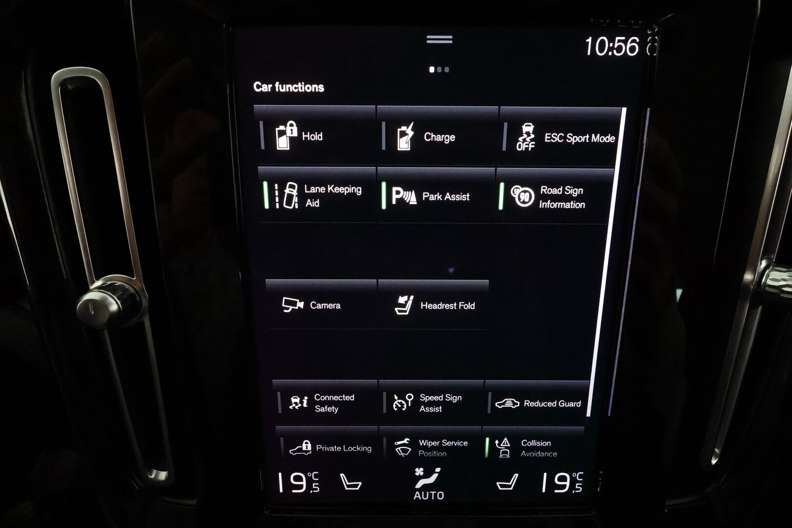 Volvo XC40 2022 T4 TwE Business Inscription Expression Edition aut **Webasto / P.kamera / Koukku / KeylessGo** - 1.om Suomi-auto / Akku kuntotarkastettu / Merkkihuollettu / Peruutuskamera / Kahdet renkaat aluvanteilla