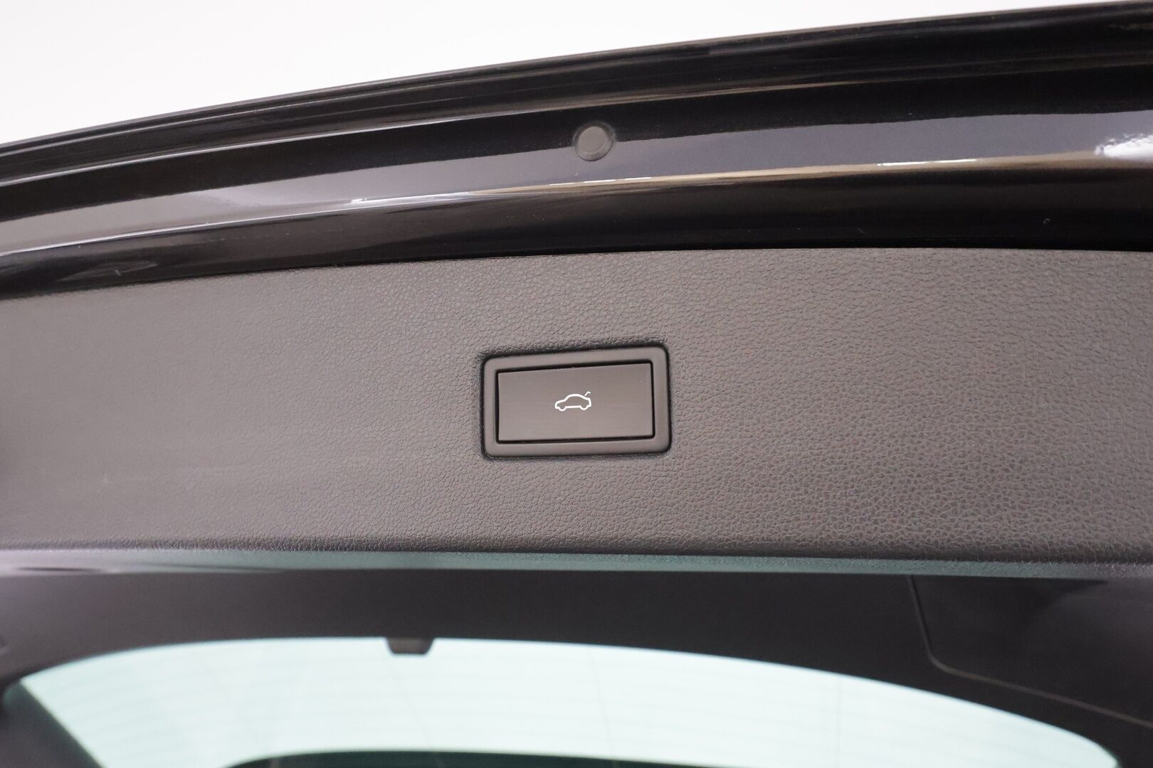 Volkswagen Tiguan 2022 R-Line eHybrid 180 kW DSG-automaatti - | ACC | IQ.Light | Koukku | Travel assist | P.kamera | Navi | Digimittaristo | Sähk. takaluukku | Keyless | Merkkihuollot | ALV | 