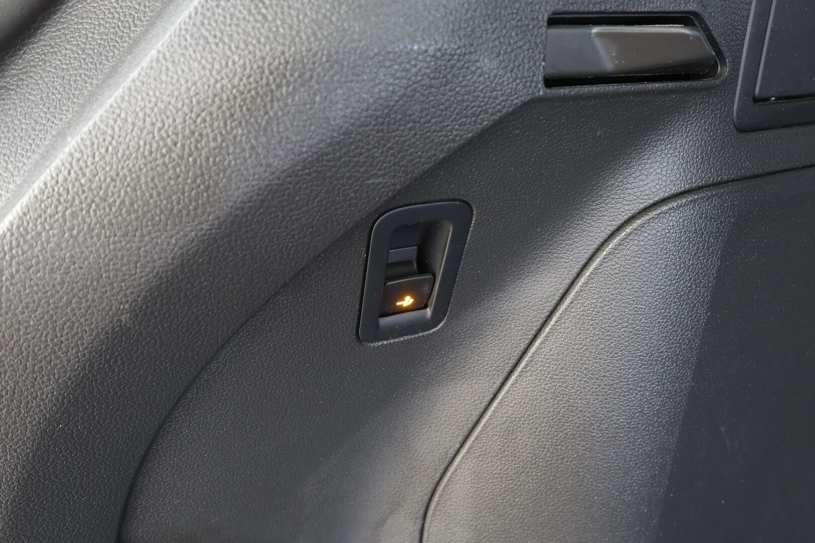 Volkswagen Tiguan 2022 R-Line eHybrid 180 kW DSG-automaatti - | ACC | IQ.Light | Koukku | Travel assist | P.kamera | Navi | Digimittaristo | Sähk. takaluukku | Keyless | Merkkihuollot | ALV | 