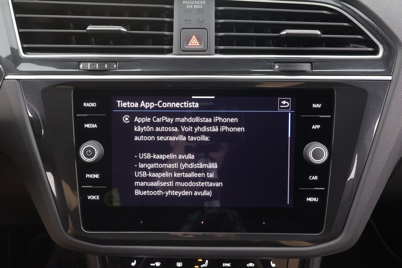Volkswagen Tiguan 2022 R-Line eHybrid 180 kW DSG-automaatti - | ACC | IQ.Light | Koukku | Travel assist | P.kamera | Navi | Digimittaristo | Sähk. takaluukku | Keyless | Merkkihuollot | ALV | 