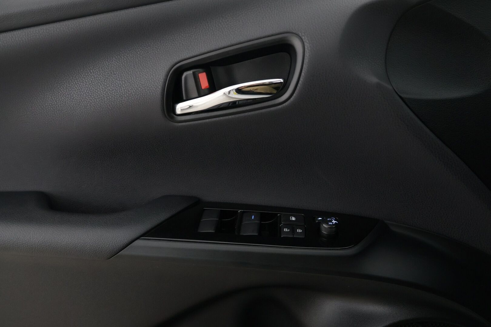 Toyota Prius 2022 AWD-i Active - | ACC! | LOHKO! | HUD! | JBL! | Huippuvarusteet! |