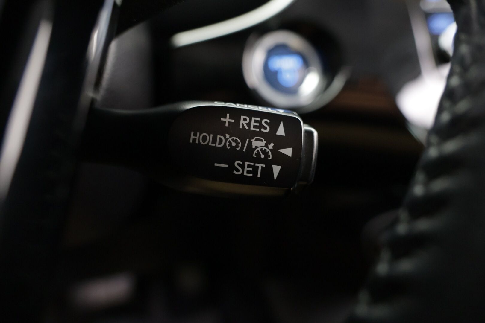 Toyota Prius 2022 AWD-i Active - | ACC! | LOHKO! | HUD! | JBL! | Huippuvarusteet! |