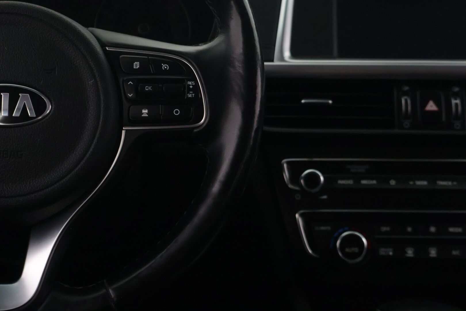 Kia Optima 2018 OPTIMA Farmari (AC) 5ov 1999cm3 A - Harman/Kardon|Ilmastoidut istuimet|Sähkösäätöiset istuimet|P-Kamera - KORKO VAIN 3,99 %