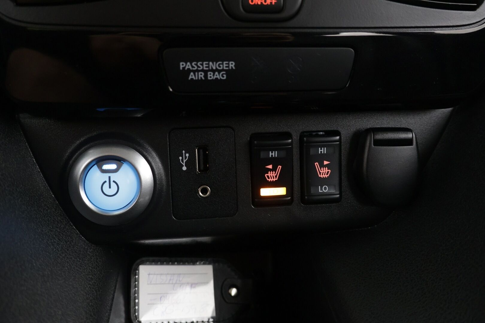 NISSAN LEAF 2018 Tekna 40 kWh - | Lämmityspaketti | Adaptiivinen vakionopeudensäädin | 360-kamera | Bose äänentoisto |