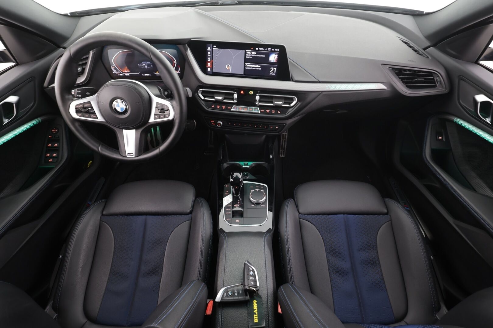 BMW 218 2022 F44 Gran Coupé 218i A Business M Sport * Vakkari / P.kamera / LED / Navi / Lohko+Sisä / Sporttipenkit / Koukku * - 1.Om Suomi-auto / Kahdet renkaat aluvanteilla / Merkkihuollettu