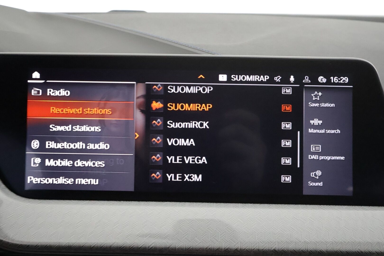 BMW 116 2022 1-sarja F40 Hatchback 116i A Business M Sport * Koukku / P.kamera / Sporttipenkit / Vakkari / Navi / LED * - 1.Om Suomi-auto / Kahdet renkaat aluvanteilla / Merkkihuollettu