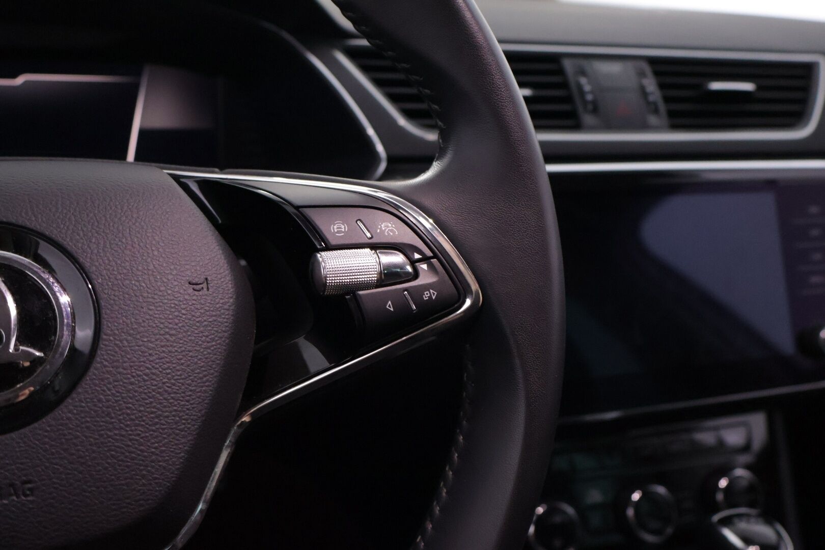 Skoda Superb 2021 Combi 1.4 TSI PHEV Style iV DSG Autom. - | Webasto | Canton | P.Kamera | Digimittaristo | ACC | LED | Koukku Alletaittuva |