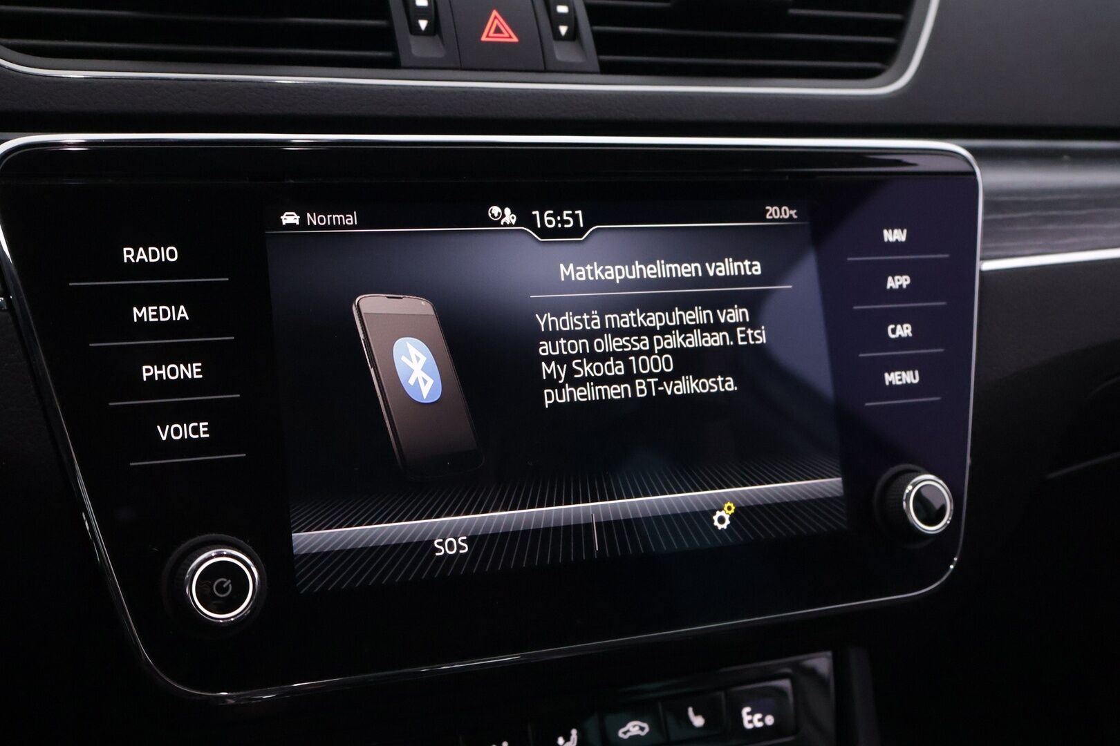 Skoda Superb 2021 Combi 1.4 TSI PHEV Style iV DSG Autom. - | Webasto | Canton | P.Kamera | Digimittaristo | ACC | LED | Koukku Alletaittuva |