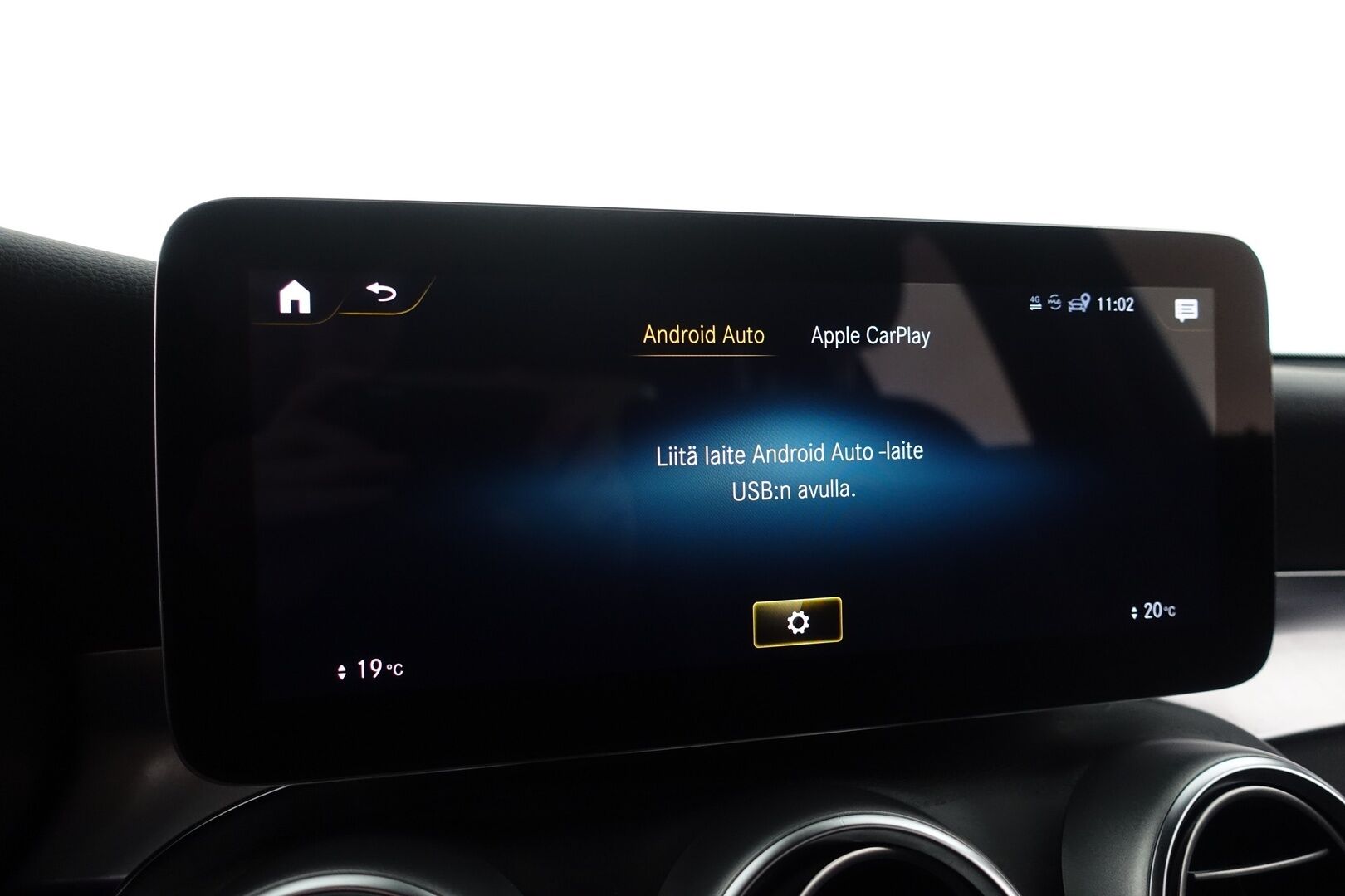 Mercedes-Benz GLC 2022 GLC 300 e 4Matic A EQ Power Business - | Digimittari | Koukku | Nahkasisusta | P.Kamera | Sporttipenkit | LED | Juuri huollettu! | 2x renkaat aluilla | 2x lataus |