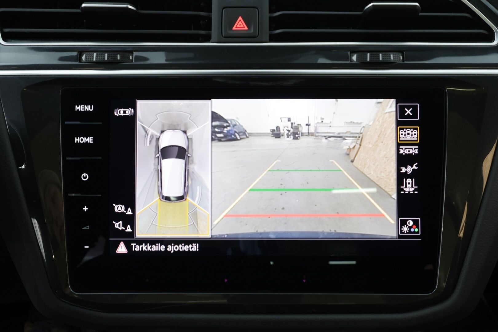 Volkswagen Tiguan 2022 R-Line eHybrid 180kW DSG * ACC / 360° / IQ.Light / Muistipenkit / Panorama / Lohkolämmitin / HUD / Nahat / KeylessGo * - 1.Om Suomi-auto / Akku kuntotarkastettu / Kahdet renkaat aluvanteilla / Huippuvarusteet