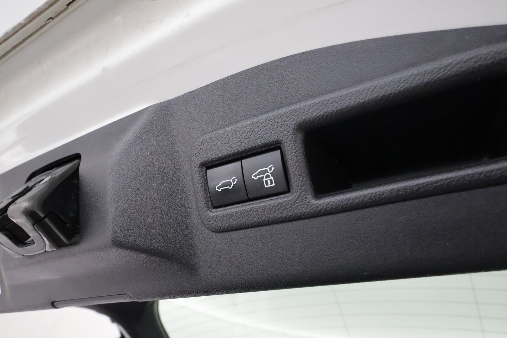 Toyota bZ4X 2023 Active * ACC / Peruutuskamera / Kaistavahti / Digimittaristo / KeylessGO* - SoH 91.3% / Suomi-auto / 2x Latauskaapelit