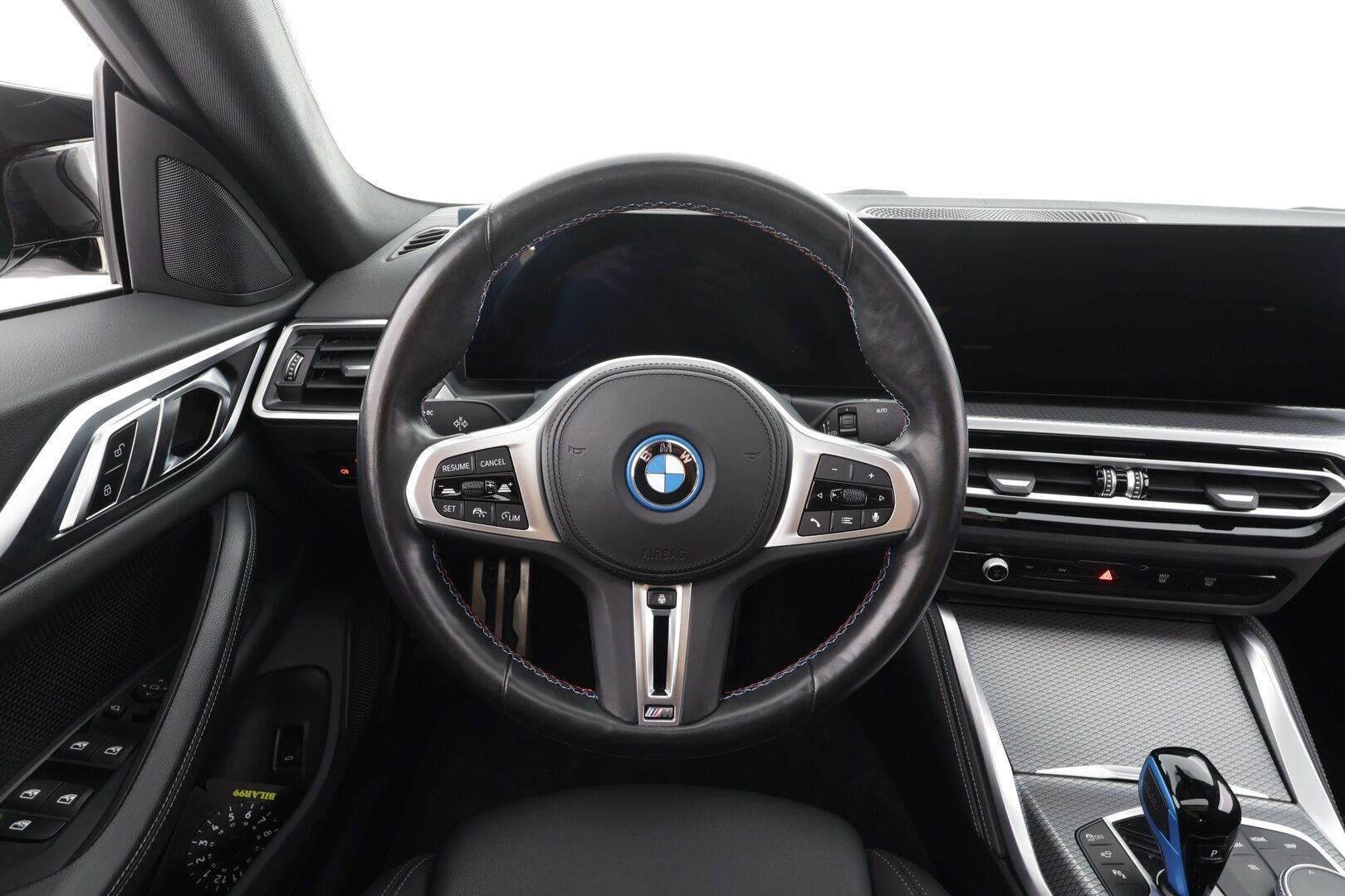 BMW I4 M50 2023 M50 - | ACC | 1.Om Suomi-auto | Koukku | Muistipenkki | Hifit | Lasikattoluukku | 360-Kamera | Sporttinahat | Apple&Android | Lisälämmitin | Kahdet Renkaat | Merkkihuollettu |