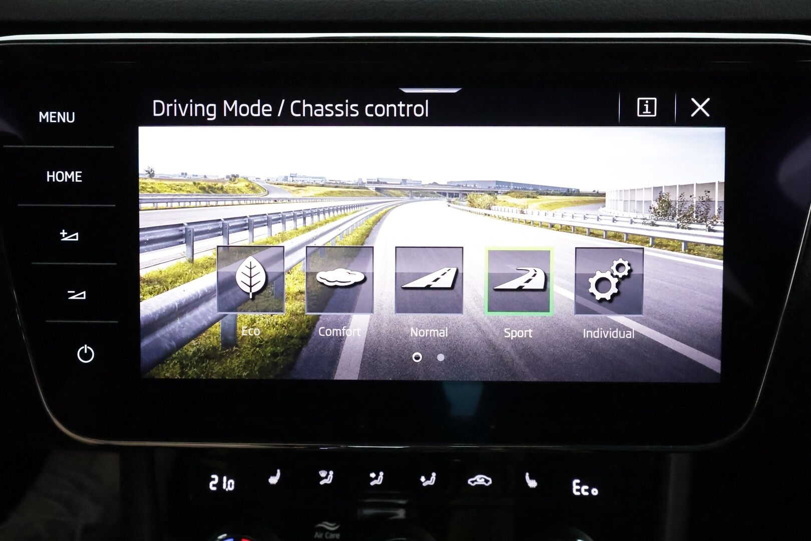 Skoda Superb 2021 Combi 1.4 TSI PHEV SportLine iV DSG **Webasto / Koukku / Canton / Adapt.Vakkari / Matrix-LED / 360° / Muistipenkit** - 2x Latauskaapelit / Kahdet Renkaat / Merkkihuollettu! / **HYVILLÄ KAMOILLA**