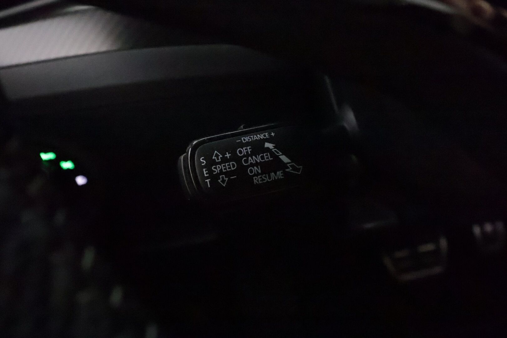 Skoda Superb 2021 Combi 1.4 TSI PHEV SportLine iV DSG **Webasto / Koukku / Canton / Adapt.Vakkari / Matrix-LED / 360° / Muistipenkit** - 2x Latauskaapelit / Kahdet Renkaat / Merkkihuollettu! / **HYVILLÄ KAMOILLA**