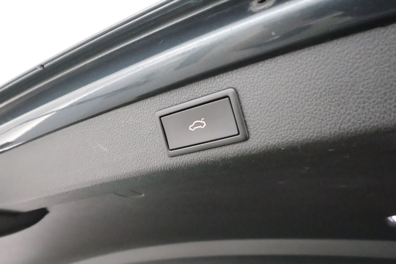 Skoda Superb 2021 Combi 1.4 TSI PHEV SportLine iV DSG **Webasto / Koukku / Canton / Adapt.Vakkari / Matrix-LED / 360° / Muistipenkit** - 2x Latauskaapelit / Kahdet Renkaat / Merkkihuollettu! / **HYVILLÄ KAMOILLA**