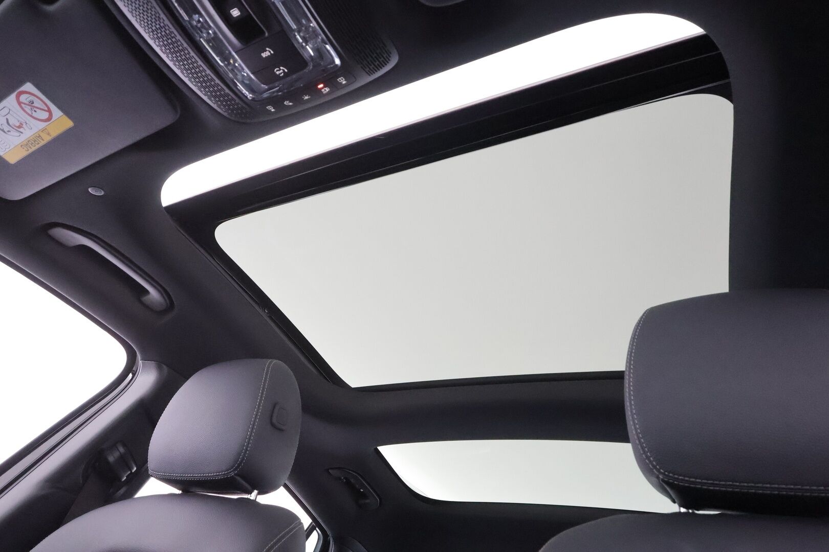 Mercedes-Benz EQA 2023 250 Business - | ILP | Muistipenkit | Koukku | Panorama | Widescreen | Ambient | Sporttipenkit | Puolinahat | P.kamera | 