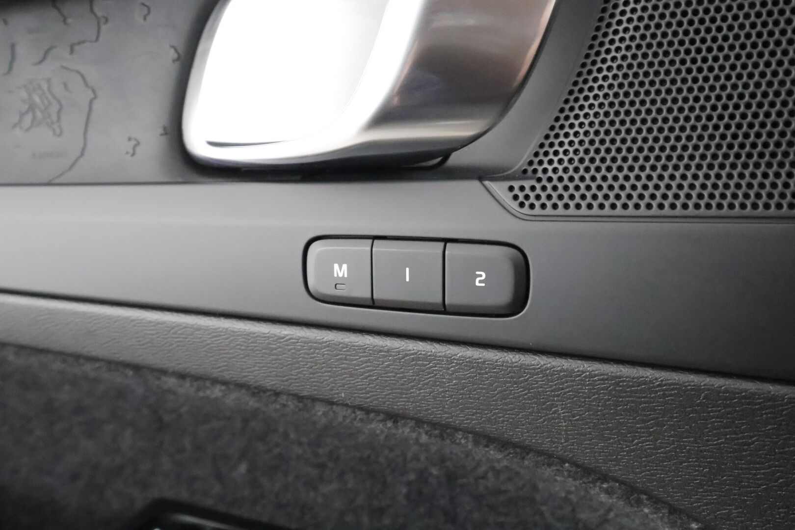 Volvo XC40 2023 Recharge Single Plus aut * ILP / ACC / LED / P.kamera / Sportpenkki Muistilla / Navi / Kaistavahti * - 1-om Suomi-auto / Kahdet renkaat aluvanteilla / Merkkihuollettu - HULLUT AVAJAISHULINAT KORKOTARJOUS 3,29 %