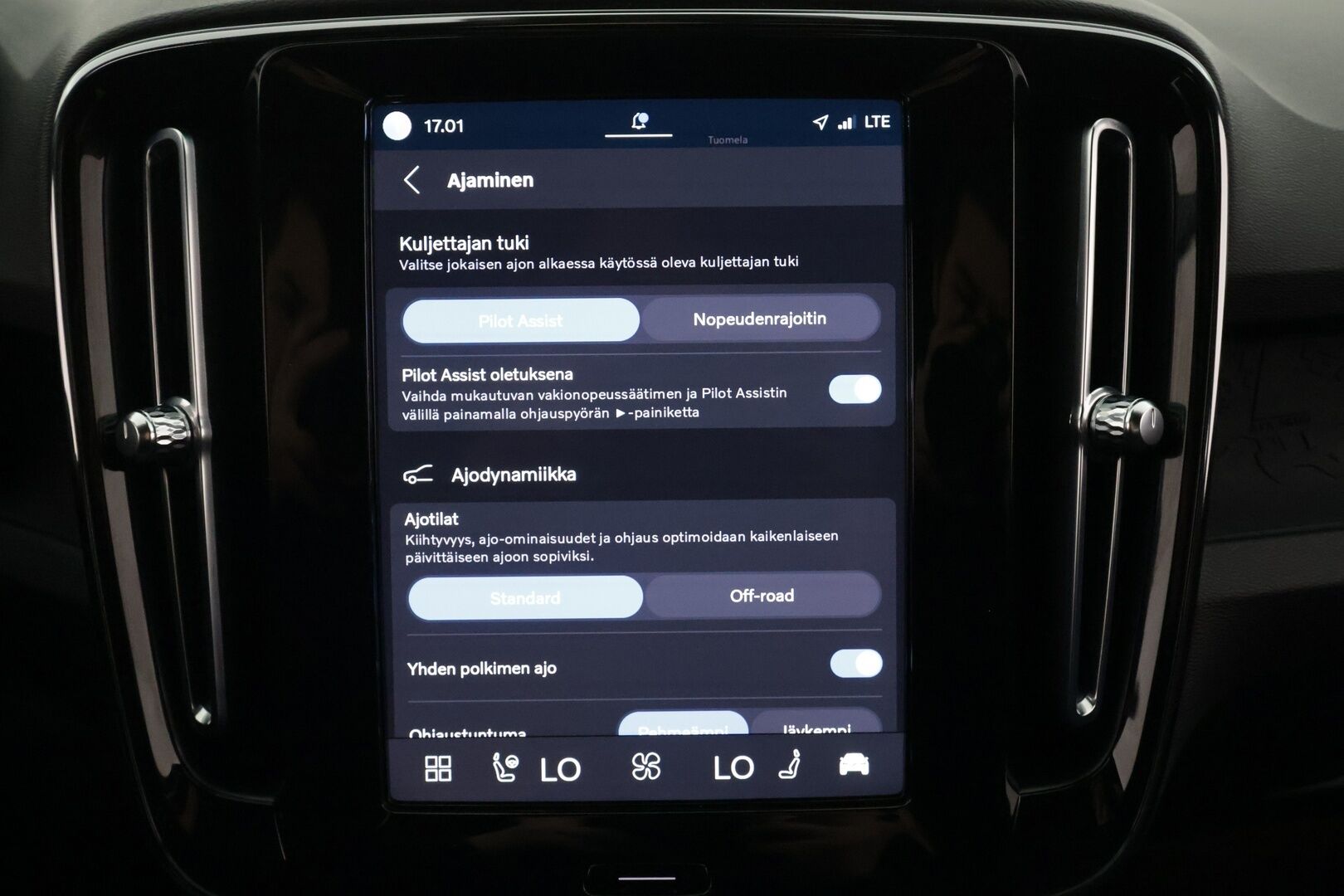 Volvo XC40 2023 Recharge Single Plus aut * ILP / ACC / LED / P.kamera / Sportpenkki Muistilla / Navi / Kaistavahti * - 1-om Suomi-auto / Kahdet renkaat aluvanteilla / Merkkihuollettu - HULLUT AVAJAISHULINAT KORKOTARJOUS 3,29 %