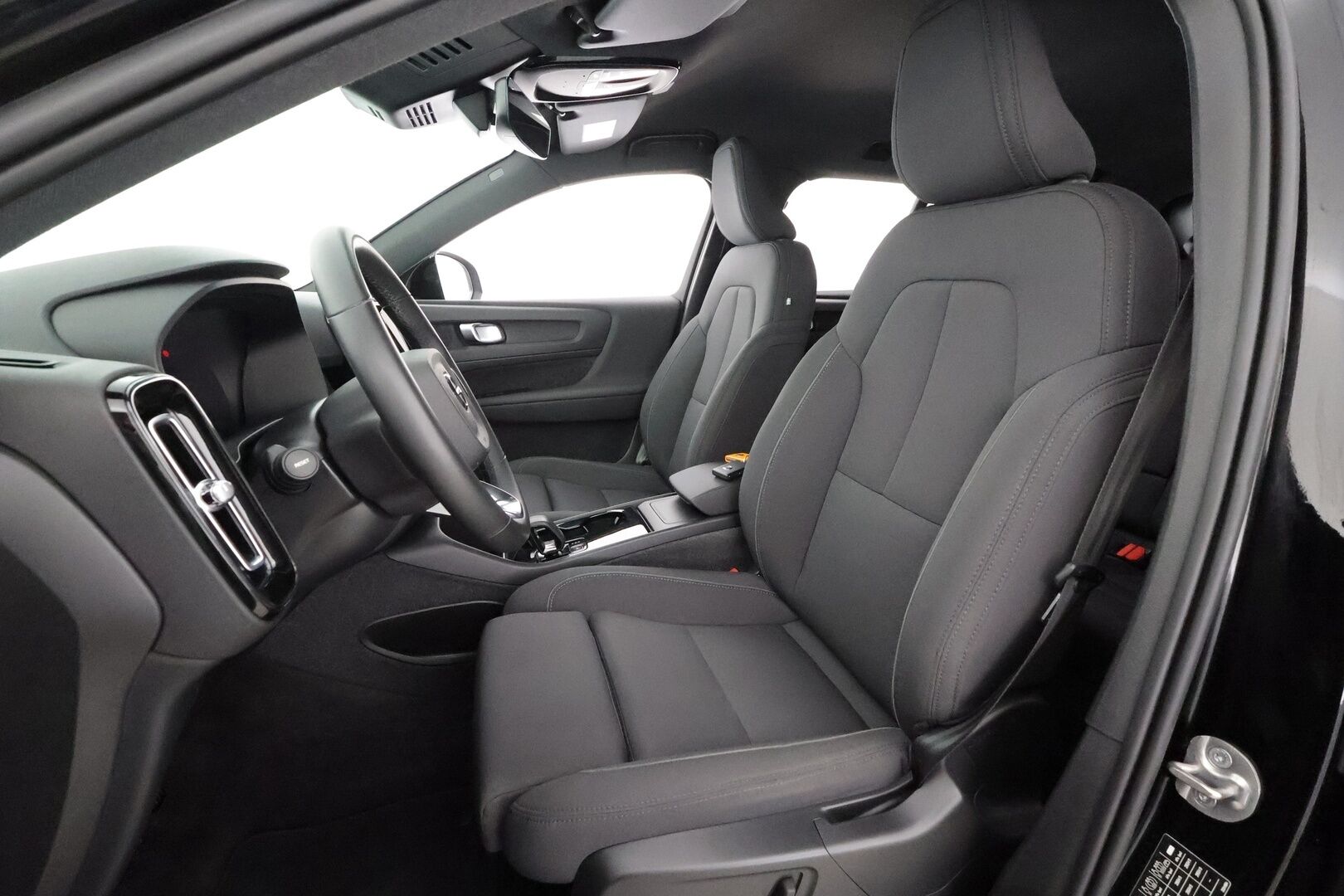 Volvo XC40 2023 Recharge Single Plus aut * ILP / ACC / LED / P.kamera / Sportpenkki Muistilla / Navi / Kaistavahti * - 1-om Suomi-auto / Kahdet renkaat aluvanteilla / Merkkihuollettu - HULLUT AVAJAISHULINAT KORKOTARJOUS 3,29 %