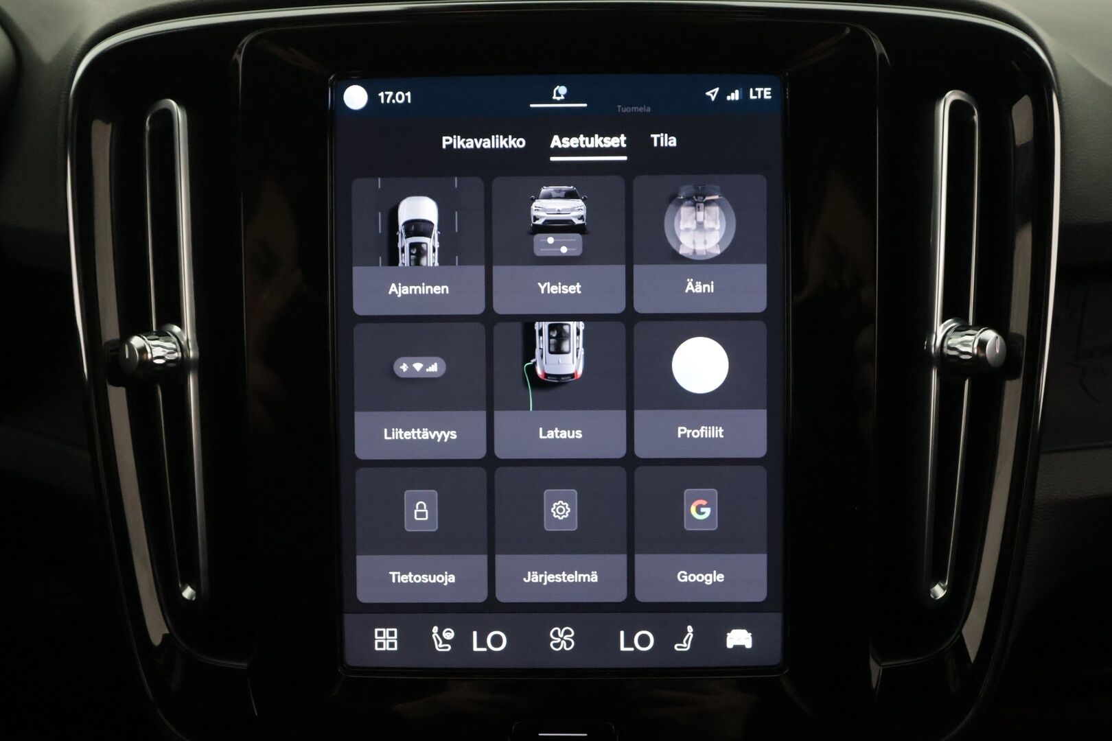 Volvo XC40 2023 Recharge Single Plus aut * ILP / ACC / LED / P.kamera / Sportpenkki Muistilla / Navi / Kaistavahti * - 1-om Suomi-auto / Kahdet renkaat aluvanteilla / Merkkihuollettu - HULLUT AVAJAISHULINAT KORKOTARJOUS 3,29 %