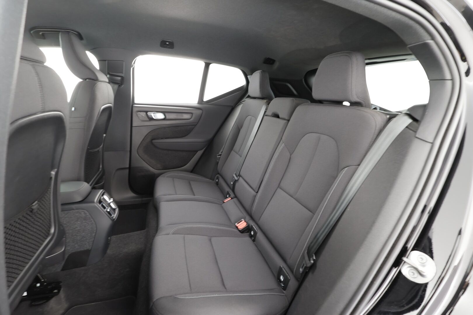 Volvo XC40 2023 Recharge Single Plus aut * ILP / ACC / LED / P.kamera / Sportpenkki Muistilla / Navi / Kaistavahti * - 1-om Suomi-auto / Kahdet renkaat aluvanteilla / Merkkihuollettu - HULLUT AVAJAISHULINAT KORKOTARJOUS 3,29 %