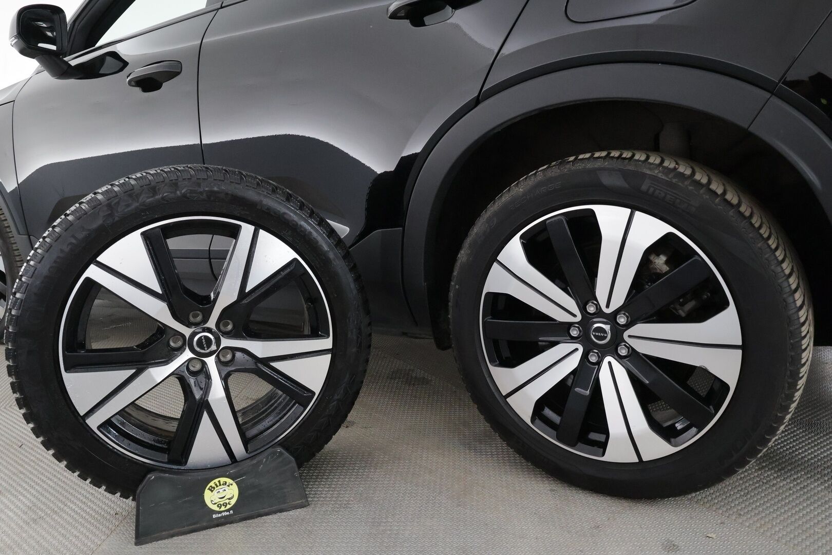 Volvo XC40 2023 Recharge Single Plus aut * ILP / ACC / LED / P.kamera / Sportpenkki Muistilla / Navi / Kaistavahti * - 1-om Suomi-auto / Kahdet renkaat aluvanteilla / Merkkihuollettu - HULLUT AVAJAISHULINAT KORKOTARJOUS 3,29 %