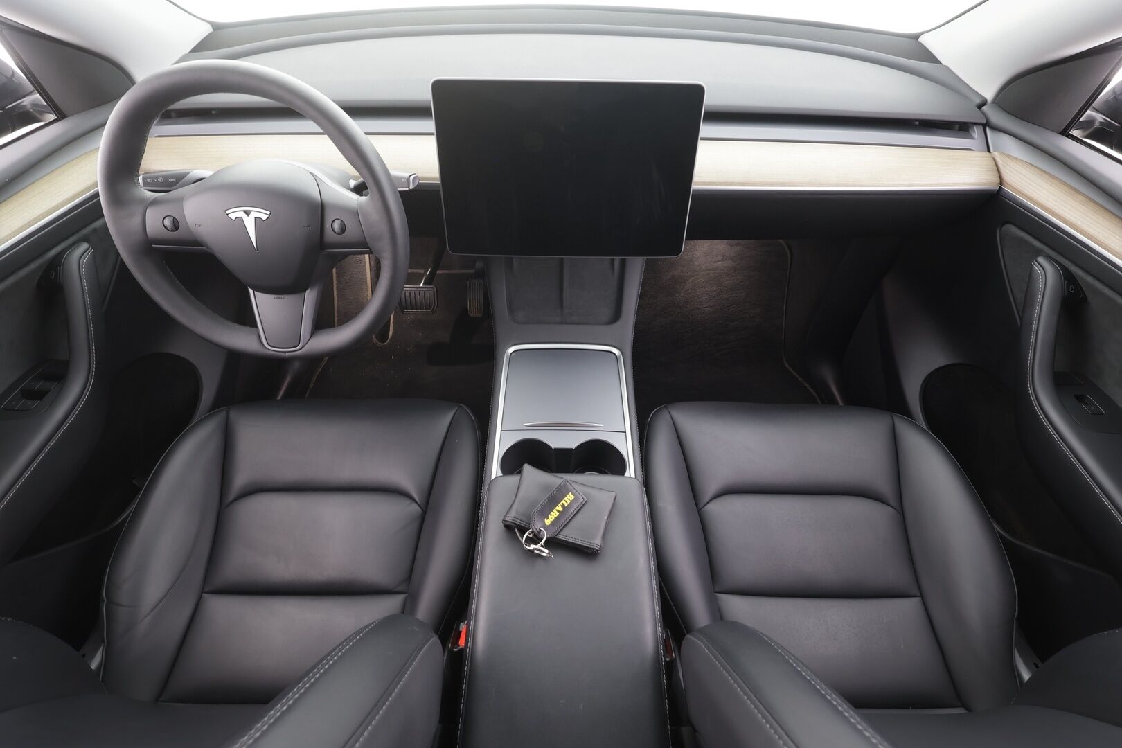 Tesla Model Y 2023 Long Range - | ACC | ILP | Koukku | Matrix | Ryzen | Premium audio | Lasikatto | Nahkasisusta | Muistipenkki | Autosteer | 1-om suomiauto | 2x renkaat aluin | 