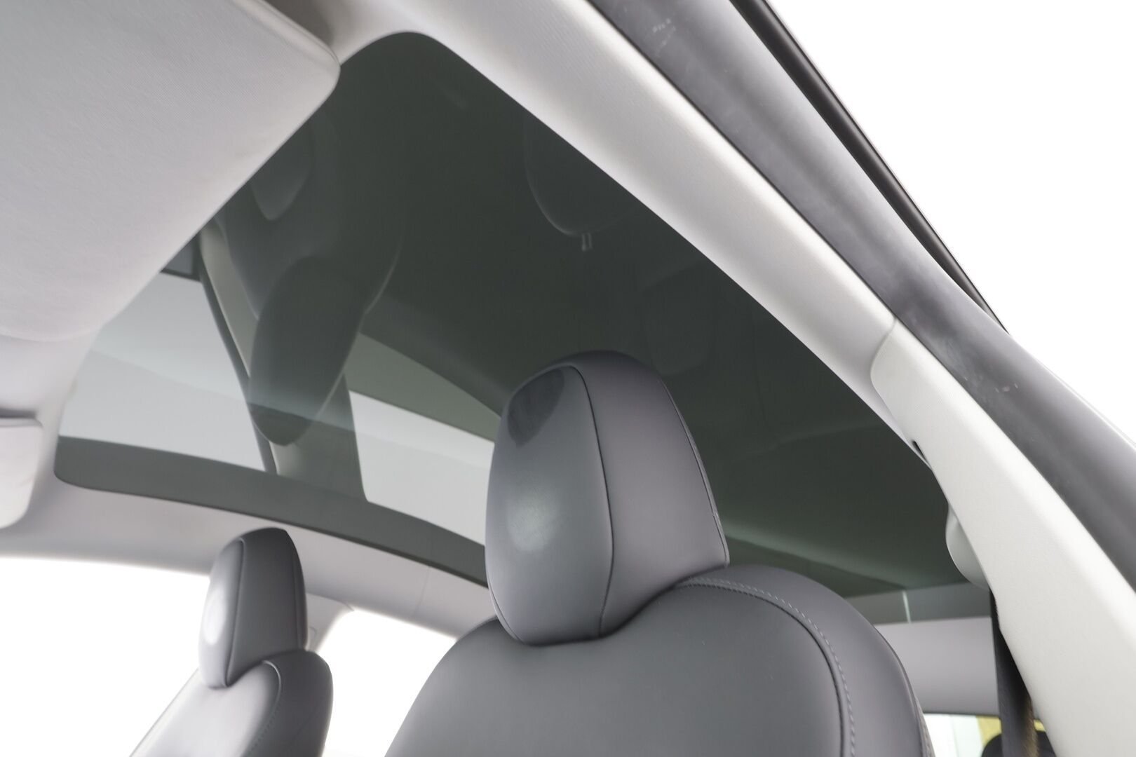 Tesla Model Y 2023 Long Range - | ACC | ILP | Koukku | Matrix | Ryzen | Premium audio | Lasikatto | Nahkasisusta | Muistipenkki | Autosteer | 1-om suomiauto | 2x renkaat aluin | 