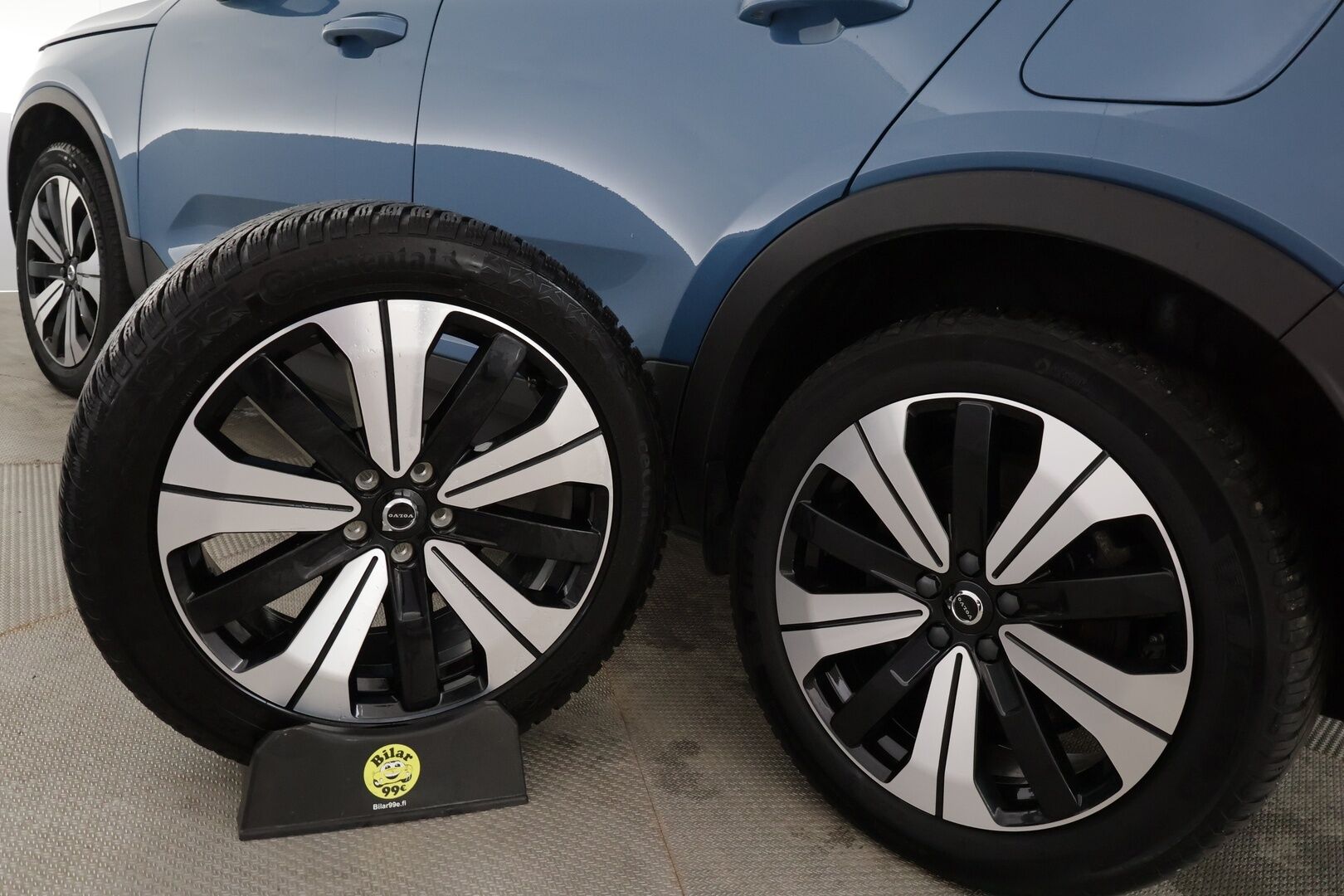 Volvo C40 2023 Recharge Twin Ultimate aut - | ACC | ILP | Koukku | Pixel-LED | Harman/Kardon | Lasikatto | Muistipenkki | Nahka-alcantara | BLIS | Pilot Assist | 2x renkaat aluin |
