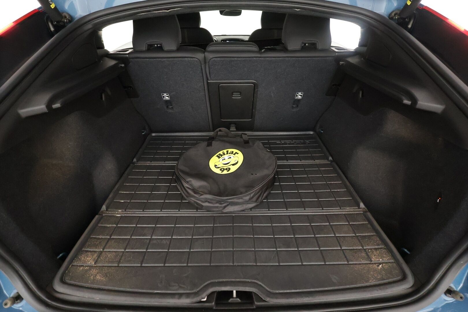 Volvo C40 2023 Recharge Twin Ultimate aut - | ACC | ILP | Koukku | Pixel-LED | Harman/Kardon | Lasikatto | Muistipenkki | Nahka-alcantara | BLIS | Pilot Assist | 2x renkaat aluin |