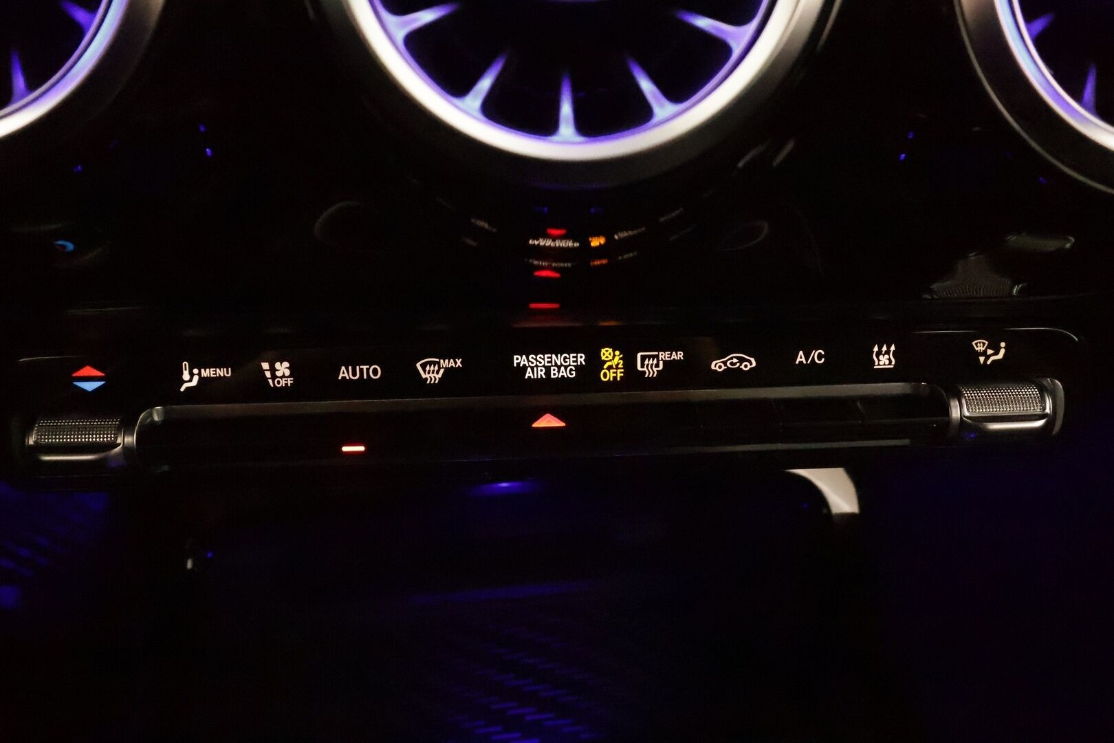 Mercedes-Benz CLA 2023 250 e A Shooting Brake Business * Widescreen / Distronic / Multibeam LED / Peruutuskamera / Navi / Sporttipenkit - 1Om Suomiauto / ALV / Comand Navi / Mercedes Me - HULLU BLACKWEEK KORKOTARJOUS 2,49%