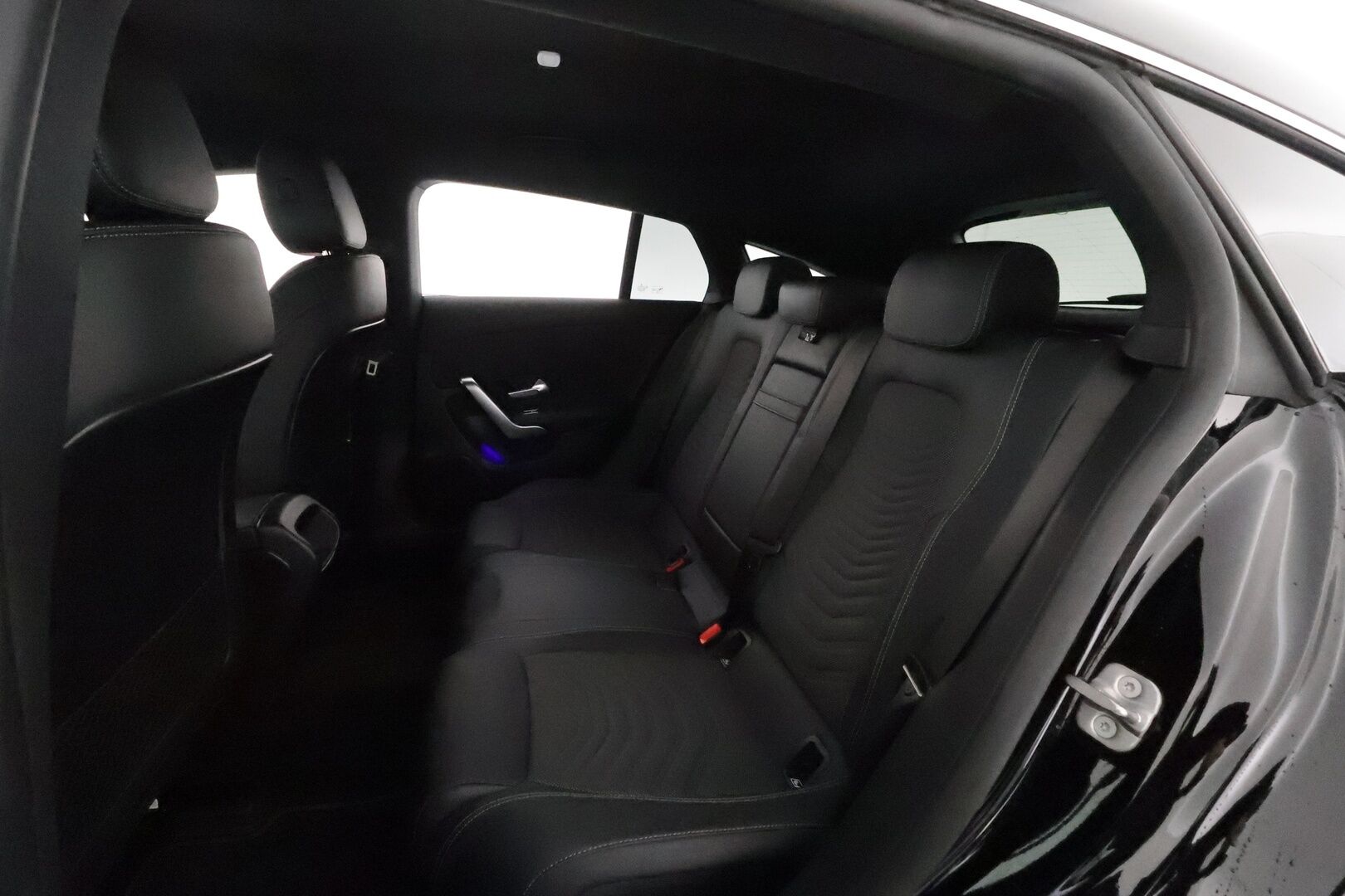 Mercedes-Benz CLA 2023 250 e A Shooting Brake Business * Widescreen / Distronic / Multibeam LED / Peruutuskamera / Navi / Sporttipenkit - 1Om Suomiauto / ALV / Comand Navi / Mercedes Me