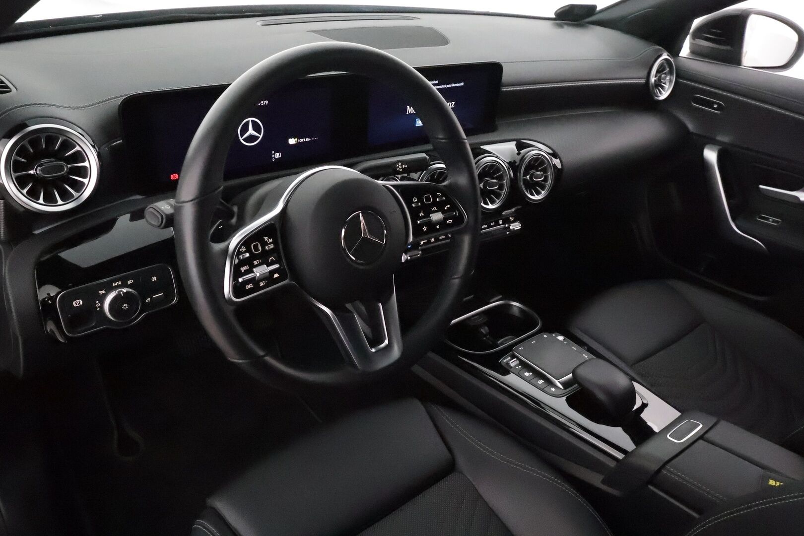 Mercedes-Benz CLA 2023 250 e A Shooting Brake Business * Widescreen / Distronic / Multibeam LED / Peruutuskamera / Navi / Sporttipenkit - 1Om Suomiauto / ALV / Comand Navi / Mercedes Me
