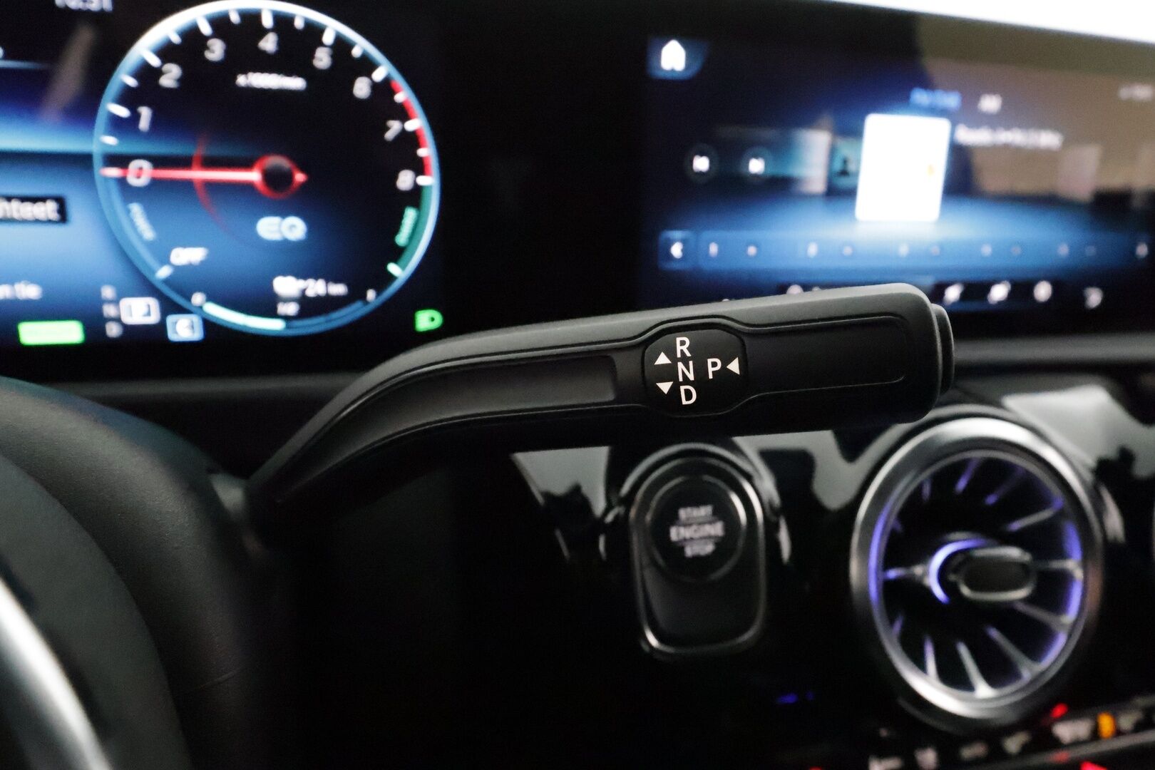 Mercedes-Benz CLA 2023 250 e A Shooting Brake Business * Widescreen / Distronic / Multibeam LED / Peruutuskamera / Navi / Sporttipenkit - 1Om Suomiauto / ALV / Comand Navi / Mercedes Me