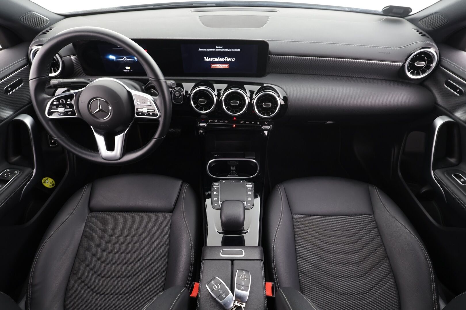 Mercedes-Benz CLA 2023 250 e A Business * 1.Om Suomi-auto / Vakkari / P.kamera / LED / Puolinahat * - 2x Renkaat ja vanteet!