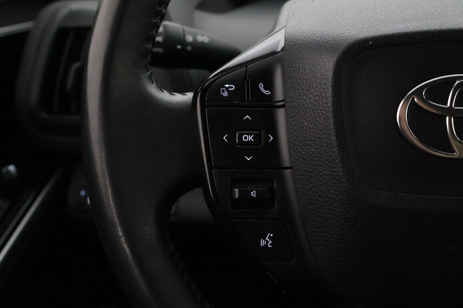 Toyota bZ4X 2023 Active * / Acc / Lta / Suomi-auto / * - Juuri saapunut! 