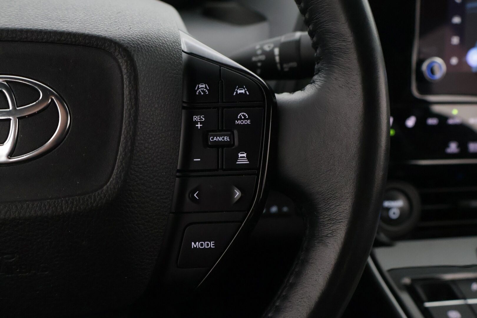 Toyota bZ4X 2023 Active * / Acc / Lta / Suomi-auto / * - Juuri saapunut! 