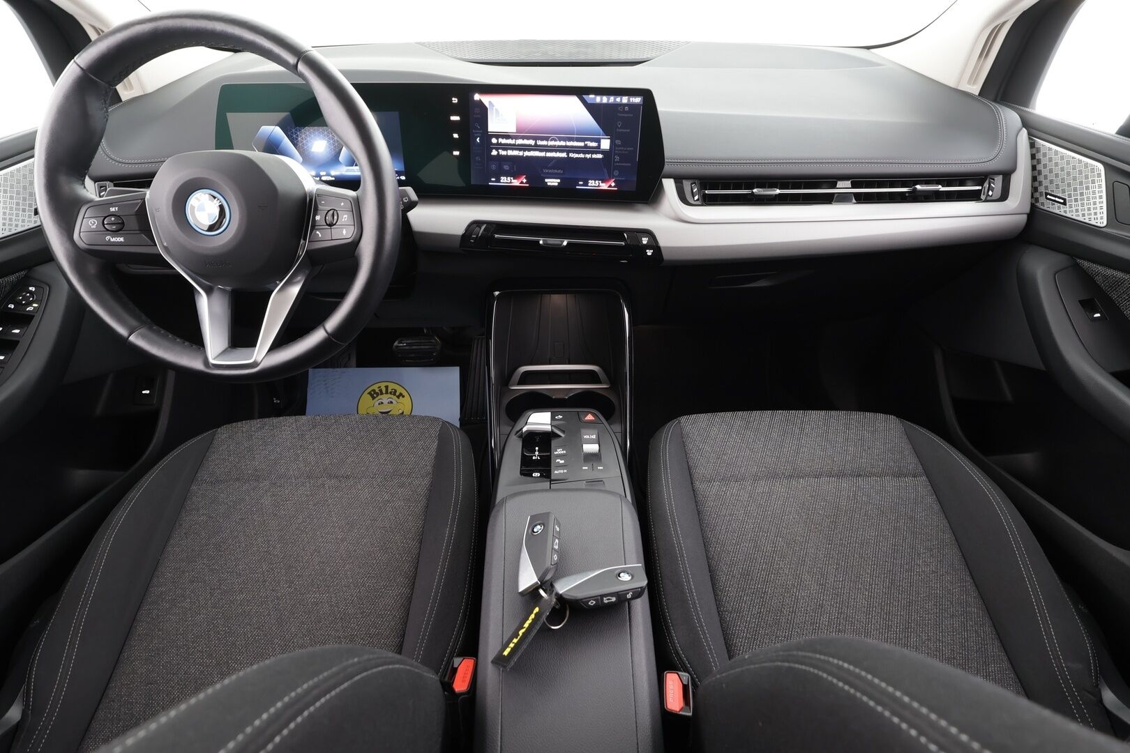 BMW 225 2023 U06 Active Tourer 225e xDrive Charged Edition * ACC / H&K / Comfort Access / P.kamera / Adapt.LED / Navi * - 1.Om Suomi-auto / Akku kuntotarkistettu / Kahdet renkaat aluvanteilla / - HULLUT AVAJAISHULINAT KORKOTARJOUS 3,29 %