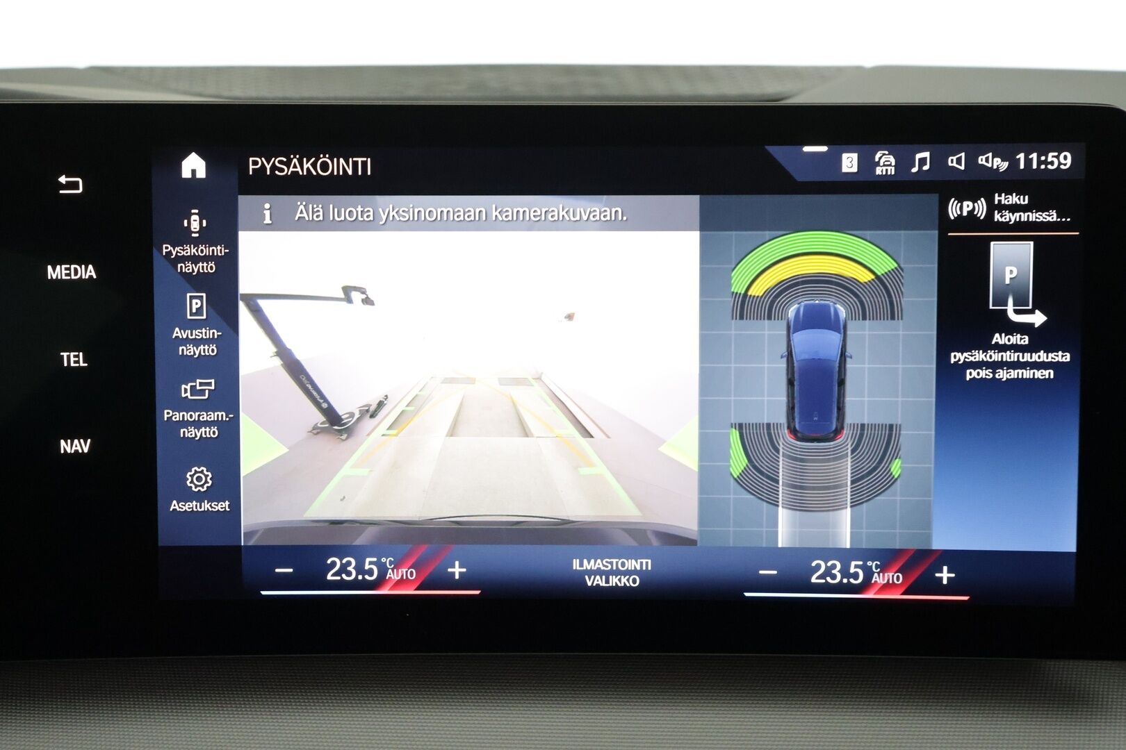 BMW 225 2023 U06 Active Tourer 225e xDrive Charged Edition * ACC / H&K / Comfort Access / P.kamera / Adapt.LED / Navi * - 1.Om Suomi-auto / Kahdet renkaat aluvanteilla - HULLU BLACKWEEK KORKOTARJOUS 2,49%