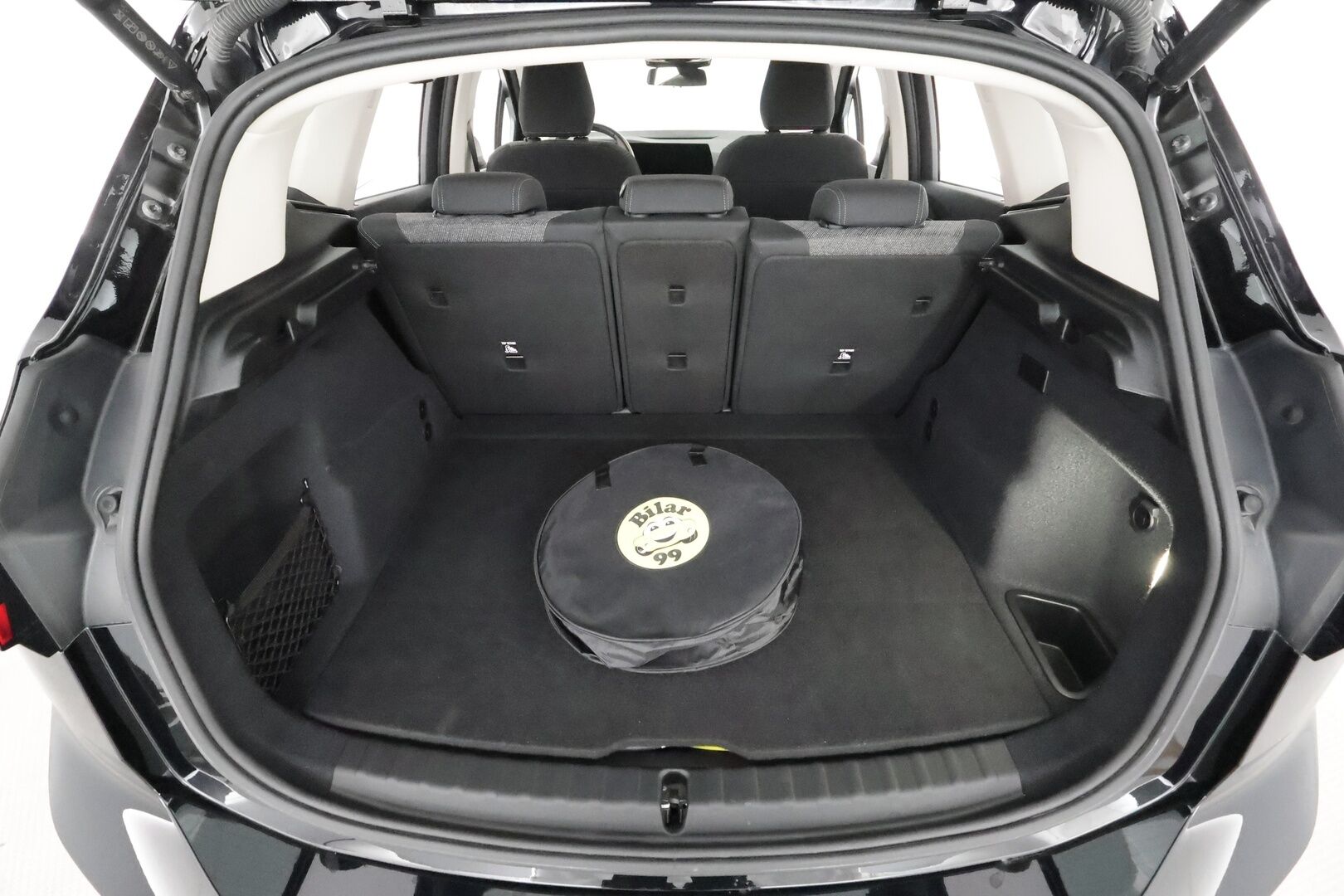 BMW 225 2023 U06 Active Tourer 225e xDrive Charged Edition * ACC / H&K / Comfort Access / P.kamera / Adapt.LED / Navi * - 1.Om Suomi-auto / Kahdet renkaat aluvanteilla - HULLU BLACKWEEK KORKOTARJOUS 2,49%