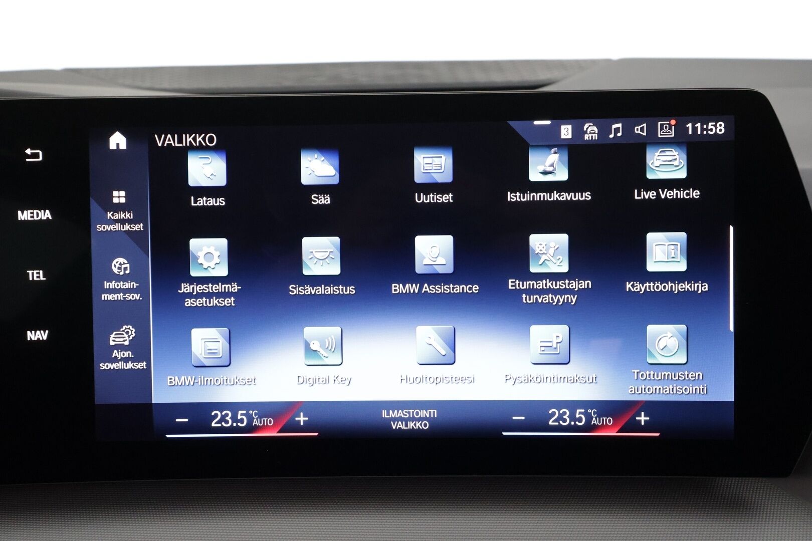 BMW 225 2023 U06 Active Tourer 225e xDrive Charged Edition * ACC / H&K / Comfort Access / P.kamera / Adapt.LED / Navi * - 1.Om Suomi-auto / Kahdet renkaat aluvanteilla - HULLU BLACKWEEK KORKOTARJOUS 2,49%