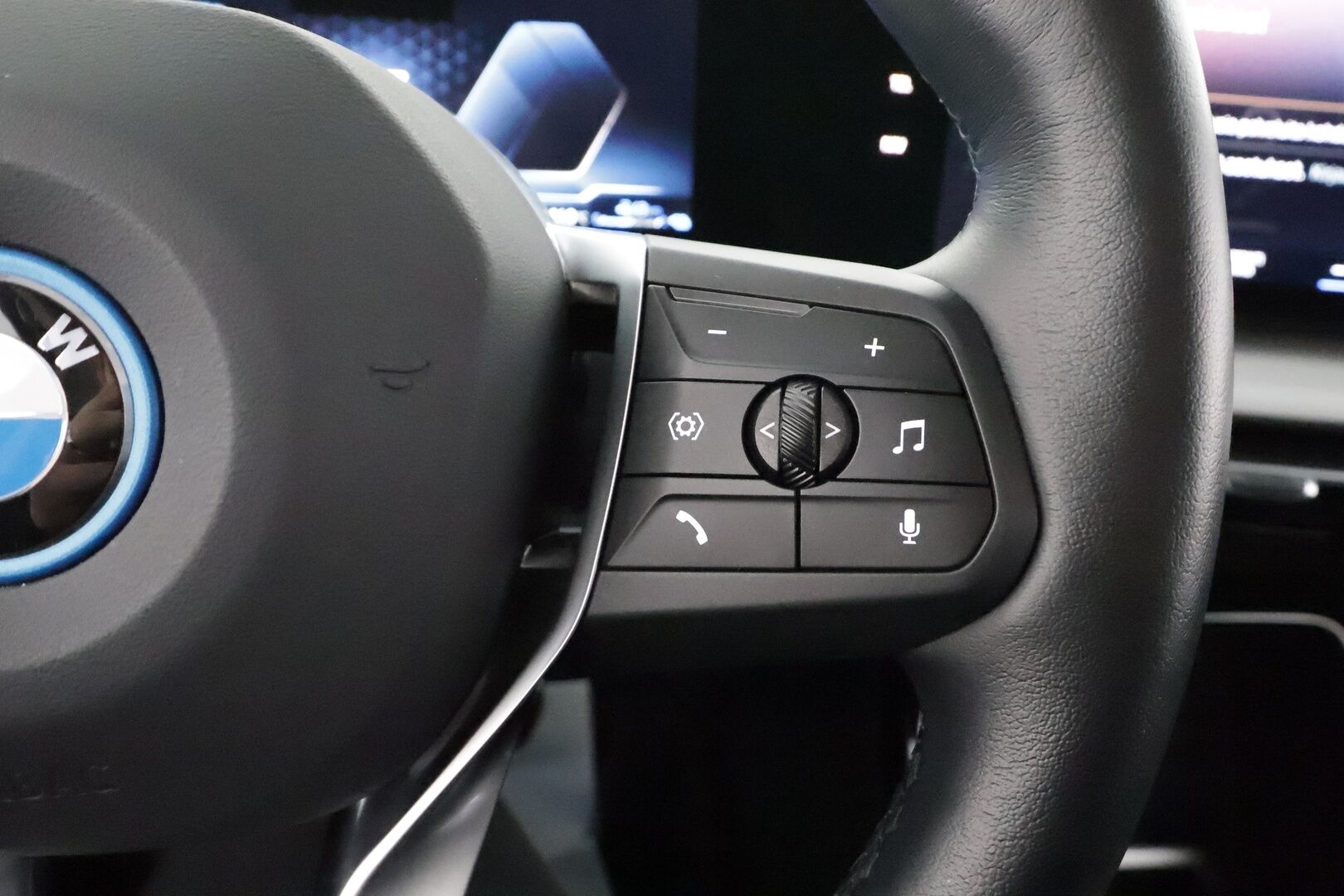 BMW 225 2023 U06 Active Tourer 225e xDrive Charged Edition * ACC / H&K / Comfort Access / P.kamera / Adapt.LED / Navi * - 1.Om Suomi-auto / Akku kuntotarkistettu / Kahdet renkaat aluvanteilla / - HULLUT AVAJAISHULINAT KORKOTARJOUS 3,29 %