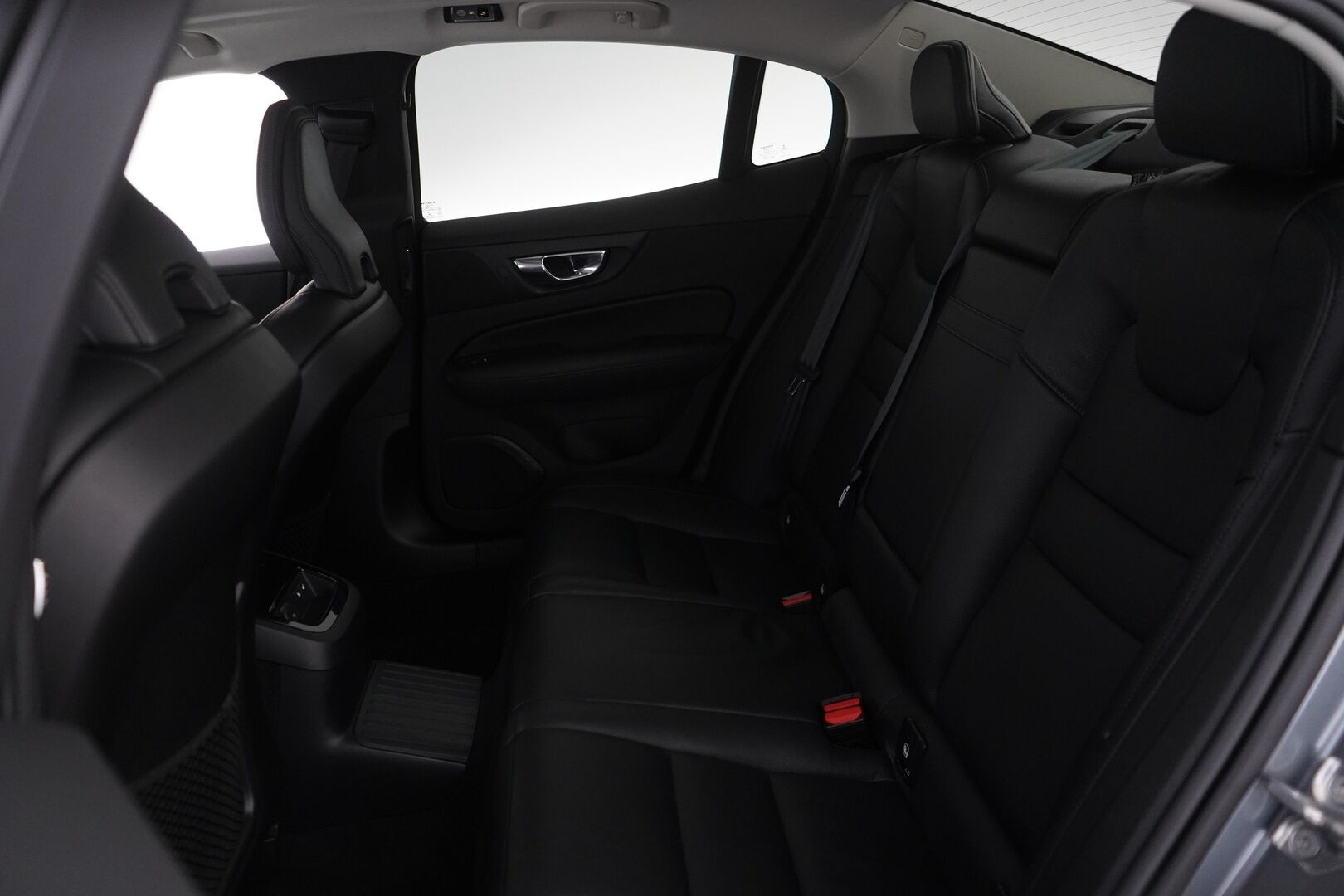 Volvo S60 2021 T8 Recharge AWD Inscription Business *360-kamera / ACC / HUD / Panorama / H&K / Pilot Assist / Koukku / Nahat muistilla* - 3,99 % KORKOTARJOUS TÄHÄN AUTOON - 31.5. ASTI! - Merkkihuollettu / Viimeisin huolto 3/2025 / Kahdet vanteet / Super-varusteet 