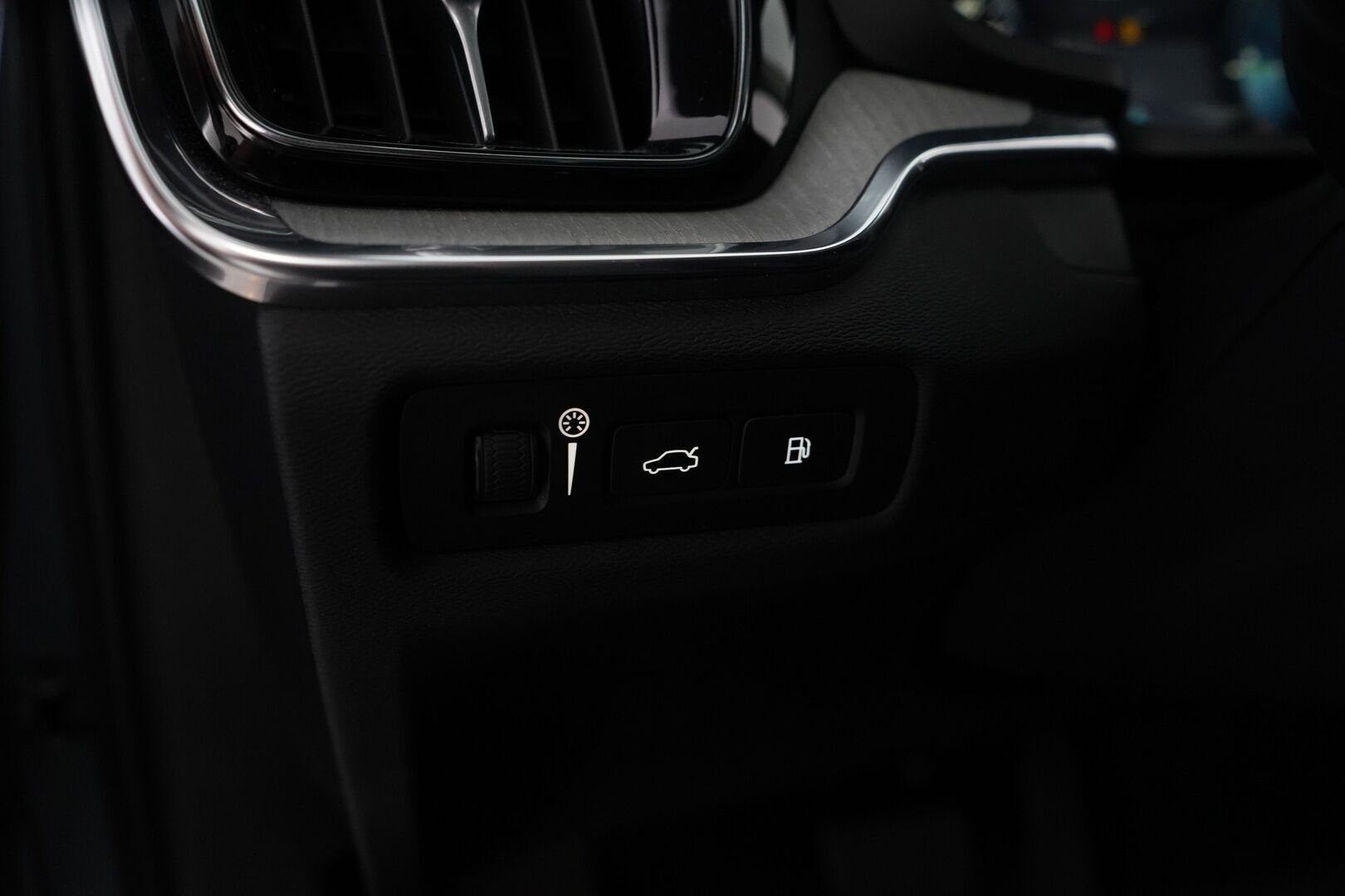 Volvo S60 2021 T8 Recharge AWD Inscription Business *360-kamera / ACC / HUD / Panorama / H&K / Pilot Assist / Koukku / Nahat muistilla* - 3,99 % KORKOTARJOUS TÄHÄN AUTOON - 31.5. ASTI! - Merkkihuollettu / Viimeisin huolto 3/2025 / Kahdet vanteet / Super-varusteet 