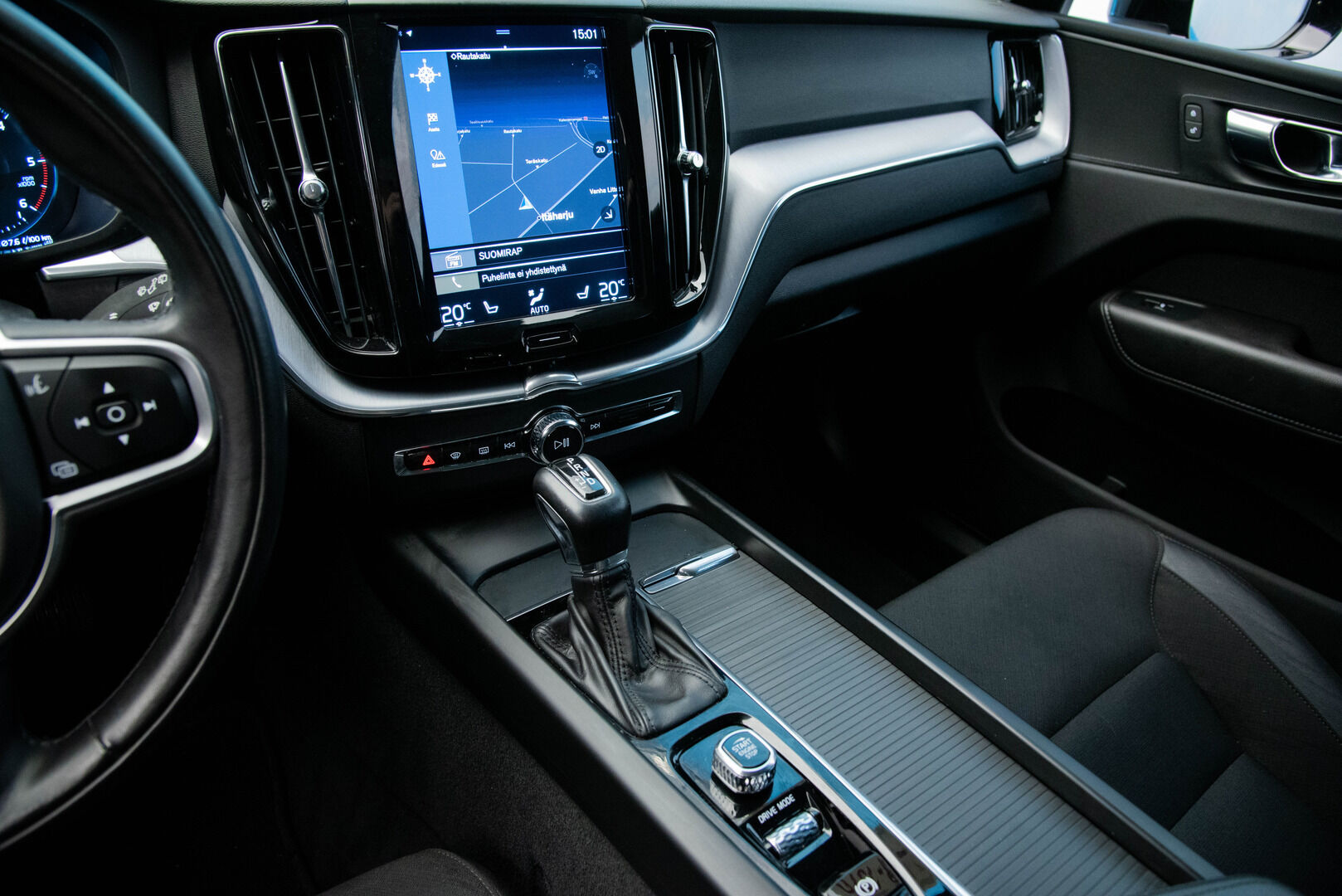 Volvo XC60 2019 D4 aut Momentum Advanced - Tulossa myyntiin! 