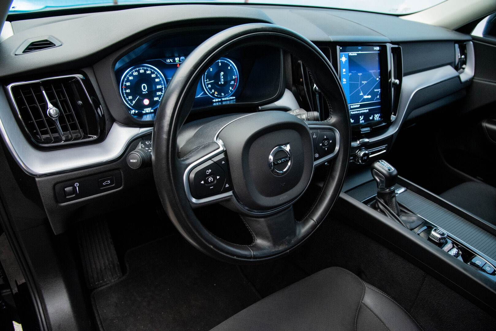 Volvo XC60 2019 D4 aut Momentum Advanced - Tulossa myyntiin! 