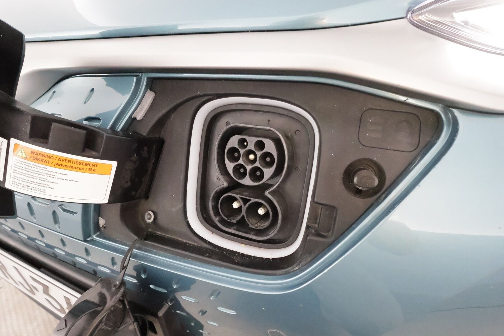 HYUNDAI KONA 2020 Electric 64 kWh 204hk advance plus **HUD / Adapt.vakkari / Krell Audio / P.kamera / Ilmastoidut nahat / KeylessGo** - Merkkihuollettu / Kahdet renkaat aluvanteilla / Ratinlämmitin / Lämpöpumppu / Sähköpenkit